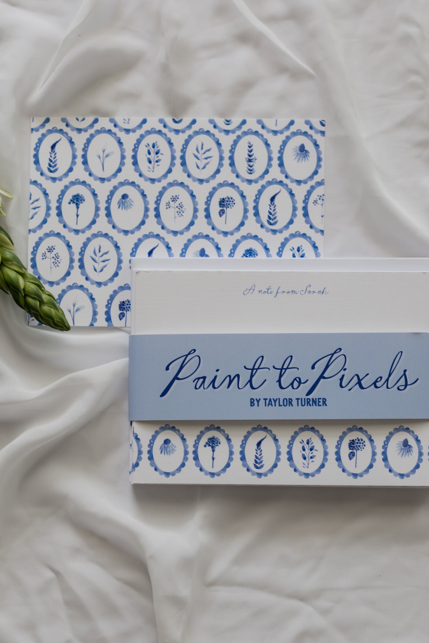 Stationery Cards with wildflowers on a white background with a flower arrangement 