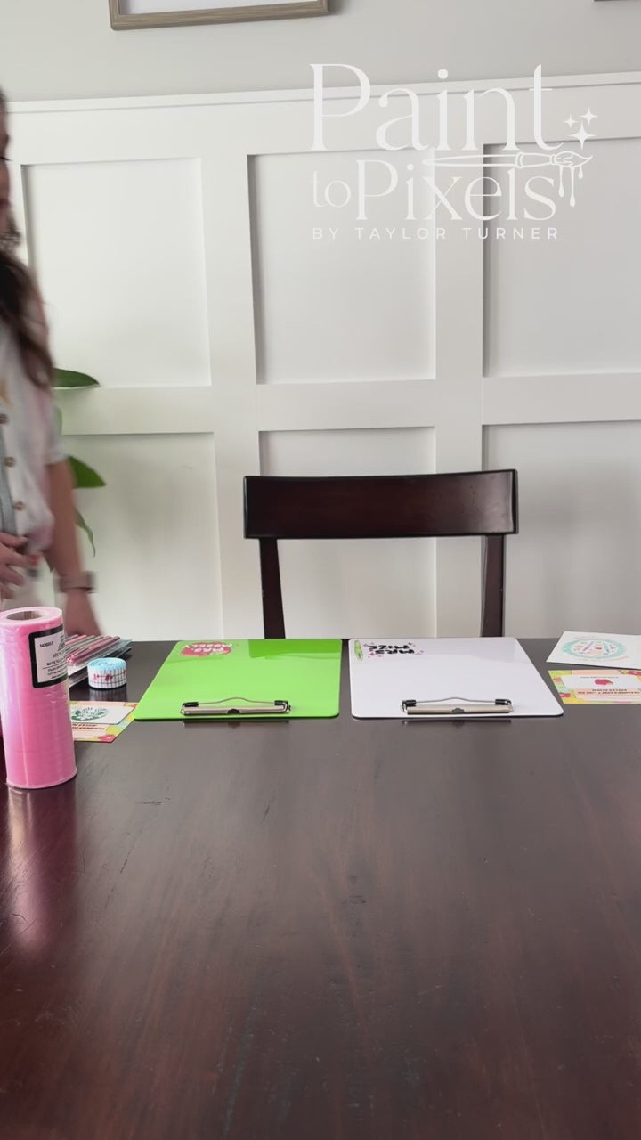 Load video: Video assembling a personalized clipboard